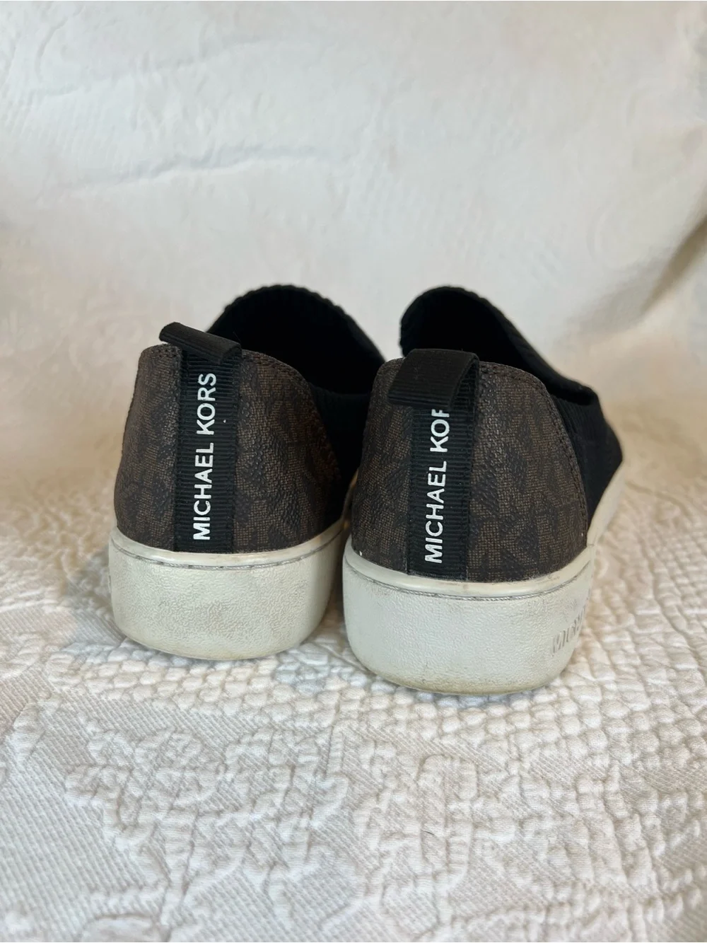 💙 Michael Kors Juno Black Slip-On Sneakers Signature MK Pattern on Heel 7.5